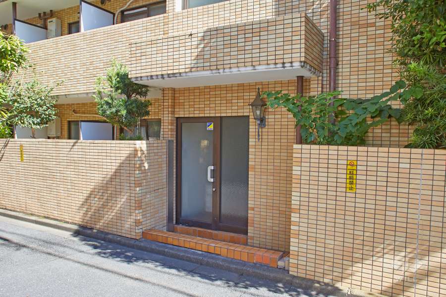 サブエントランス