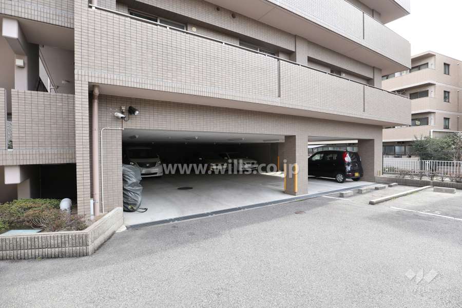 敷地内駐車場（屋内平面式）