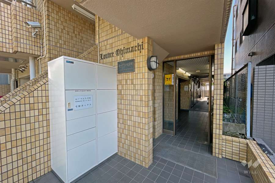 エントランスと宅配ボックス