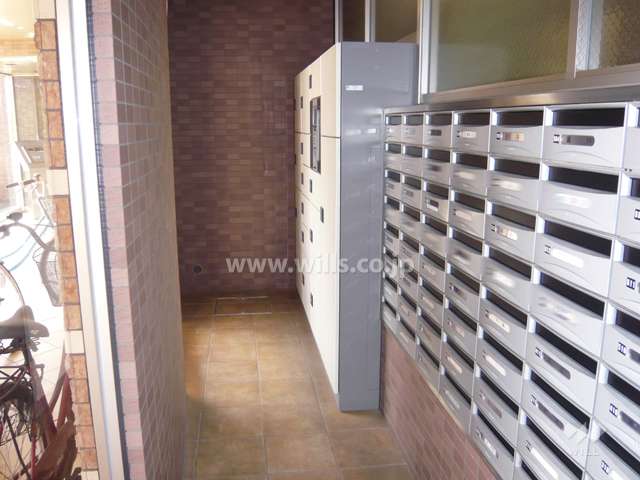 宅配ボックスとメールボックス