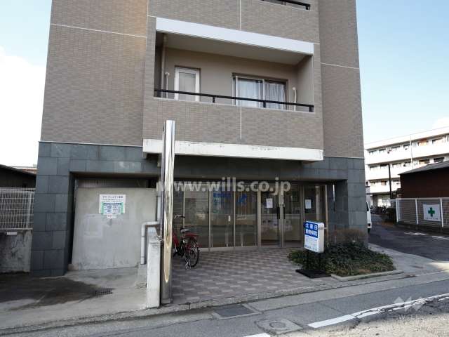1階一部は店舗部分です。