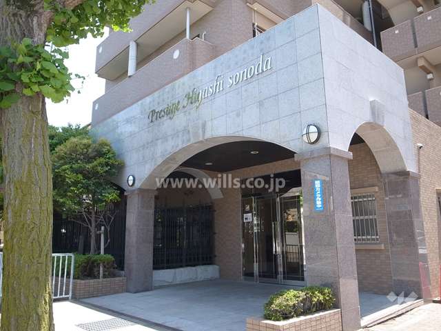 エントランス外観