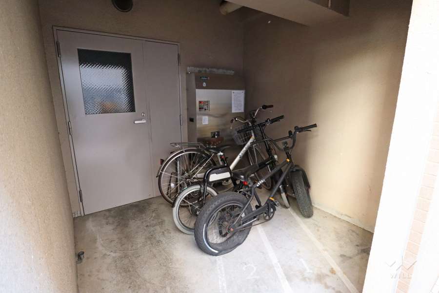 屋内に設けられた駐輪場