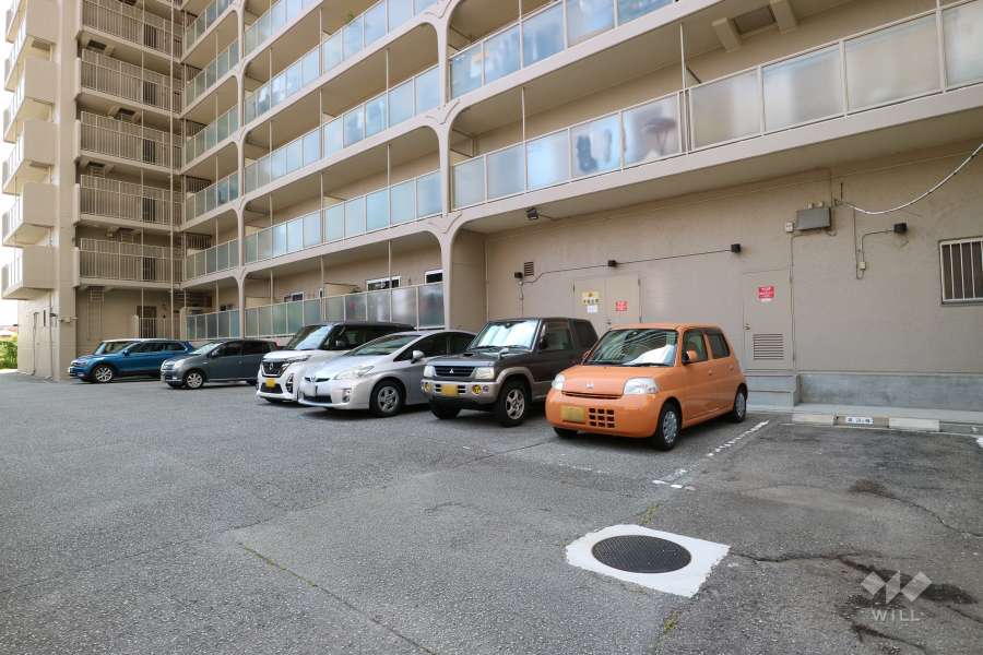 敷地内駐車場（屋外平面式）
