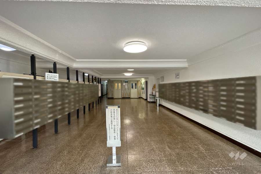 エントランスホール（共用ポスト）