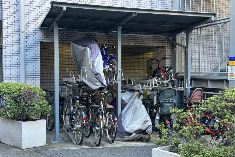 駐輪場（屋根付き）