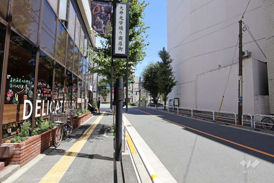 敷地東側の前面道路