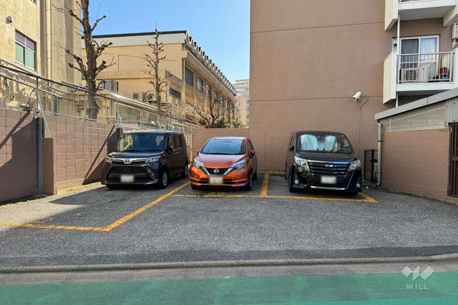 敷地内駐車場（屋外平面式）