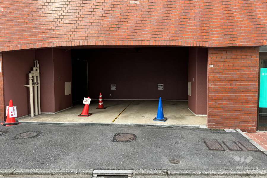 敷地内駐車場（屋内平面式）