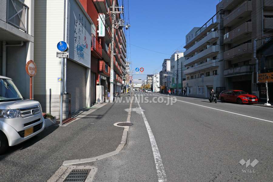 10敷地西側の前面道路