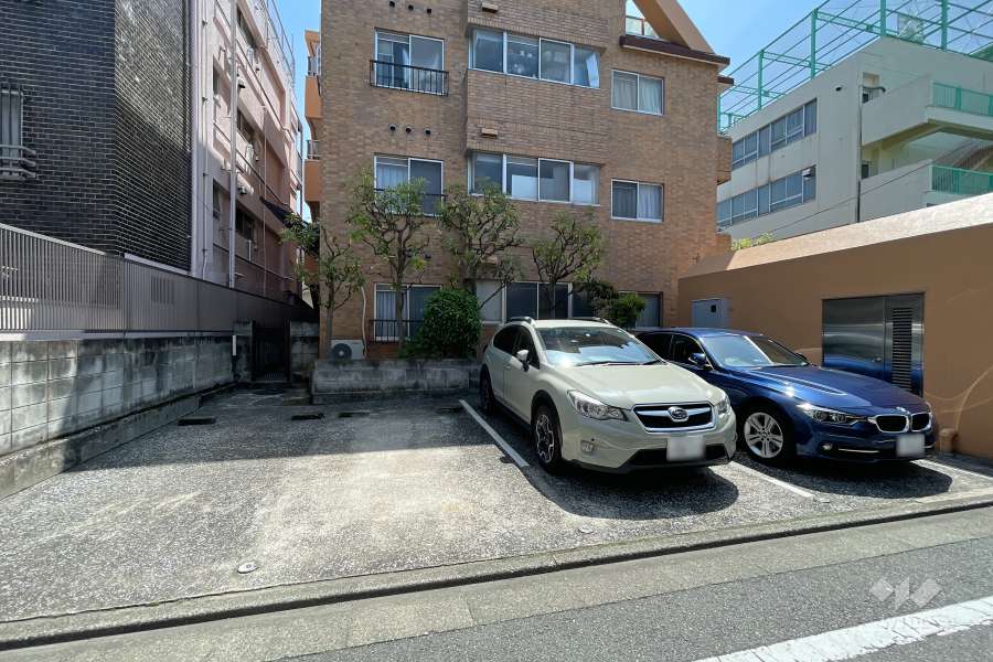 敷地内駐車場（屋外平面式）
