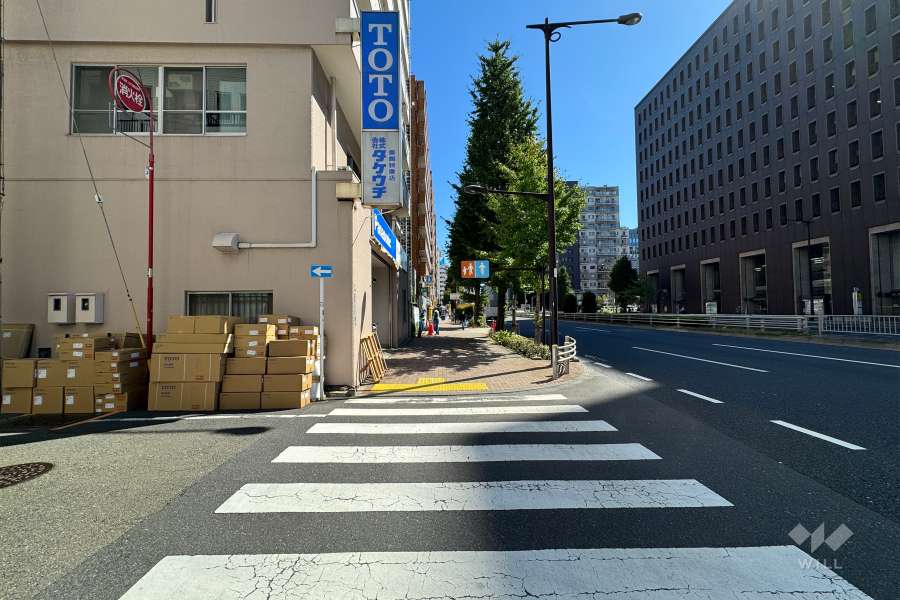 敷地南西側の前面道路