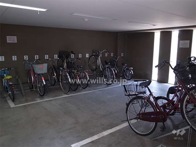 駐輪場（屋内）