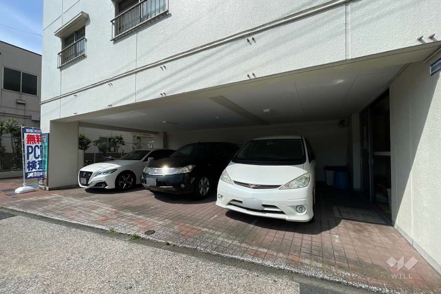 敷地内駐車場（屋内平面式）