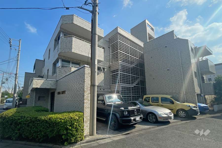 御殿山タウンハウスの外観（北西側から）　