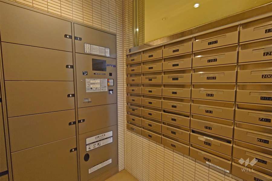 宅配ボックスと共用ポスト