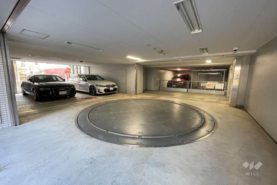 敷地内駐車場（屋内平面式）