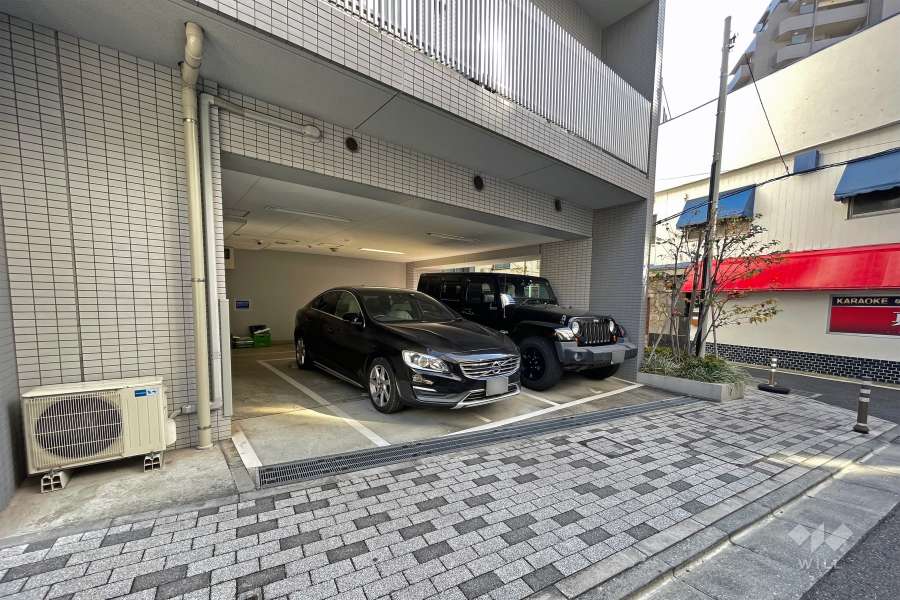 敷地内駐車場（屋内平面式）