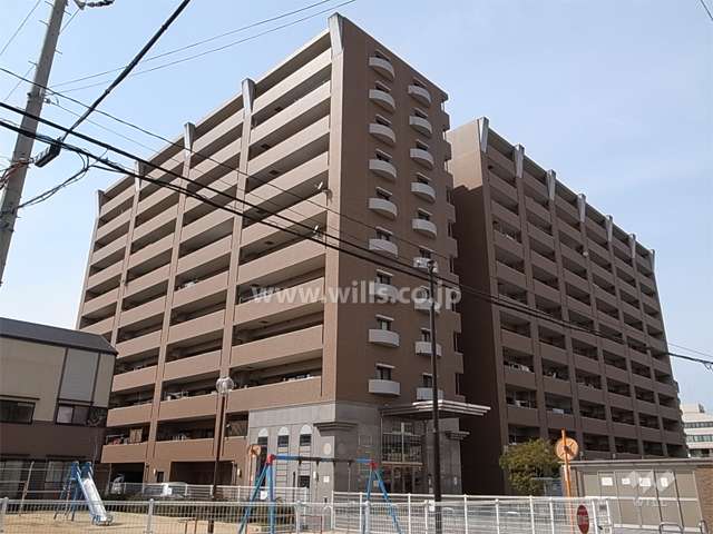 ルナコート塚口の外観（南東側から）