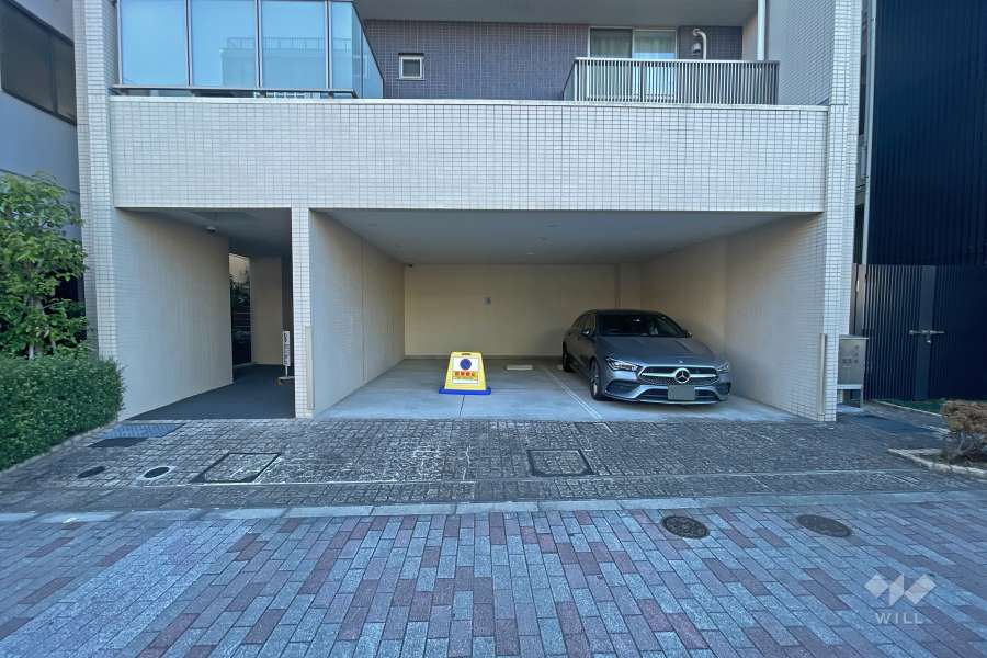 敷地内駐車場（屋内平面式）