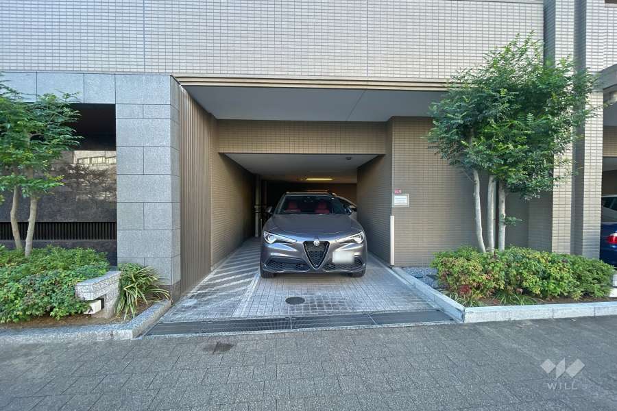 敷地内駐車場（屋内平面式）