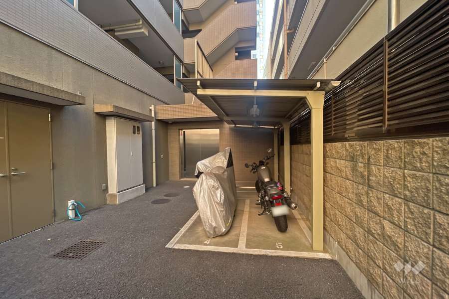 バイク置場