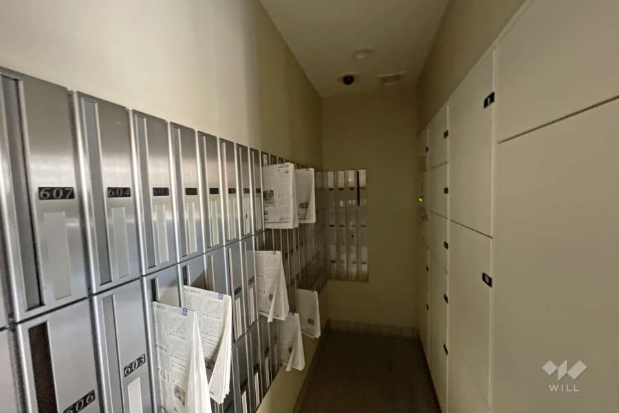 共用ポストと宅配ボックス