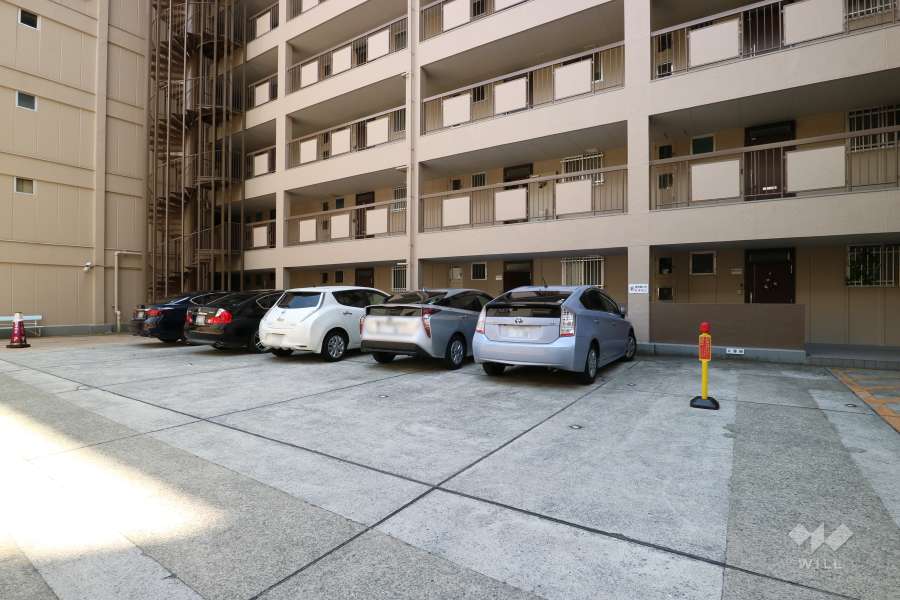 敷地内駐車場（屋外平面式）