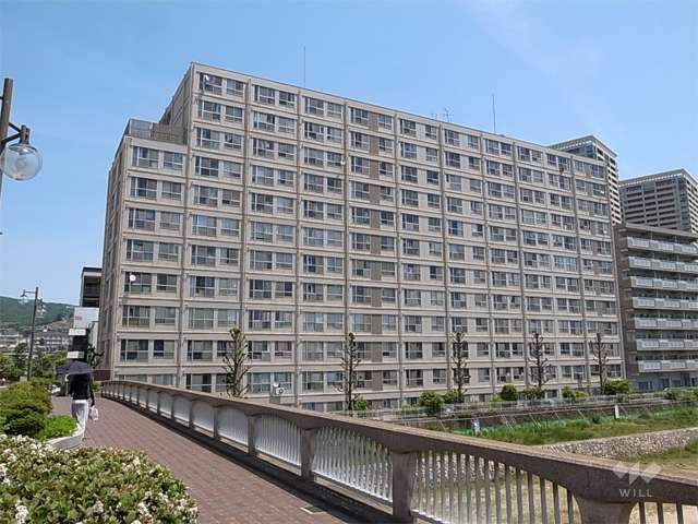 宝塚第１コーポラスの外観（南西側から）