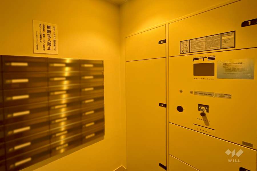 宅配ボックスと共用ポスト