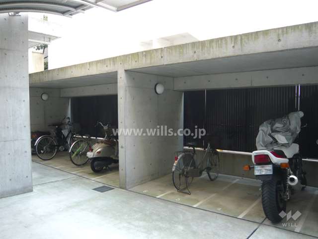 バイク置場