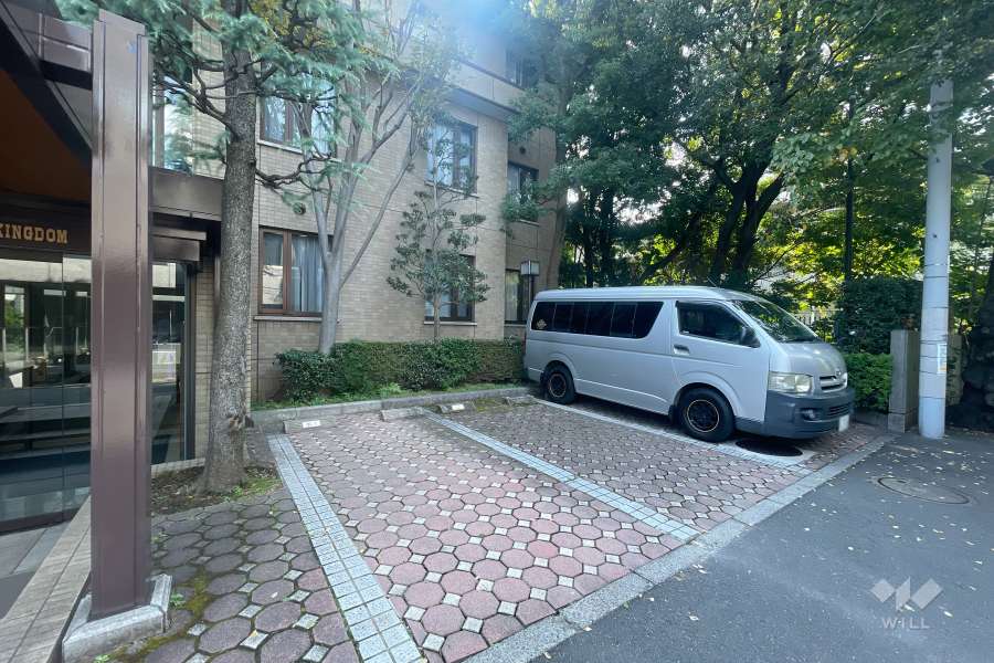 敷地内駐車場（屋外平面式）