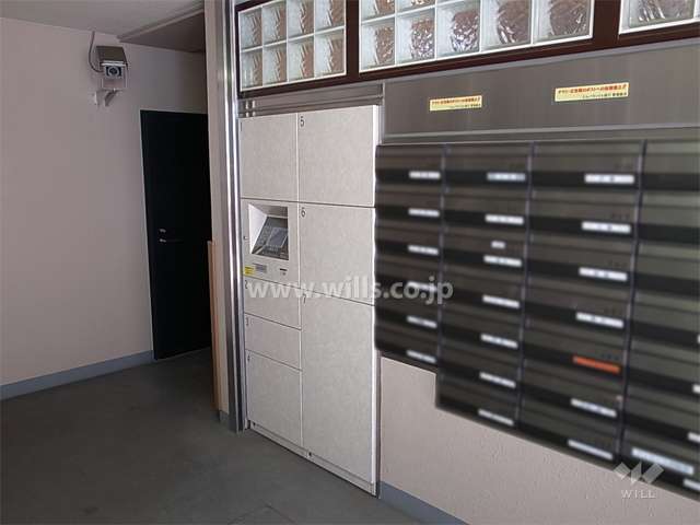 共用ポストと宅配ボックス