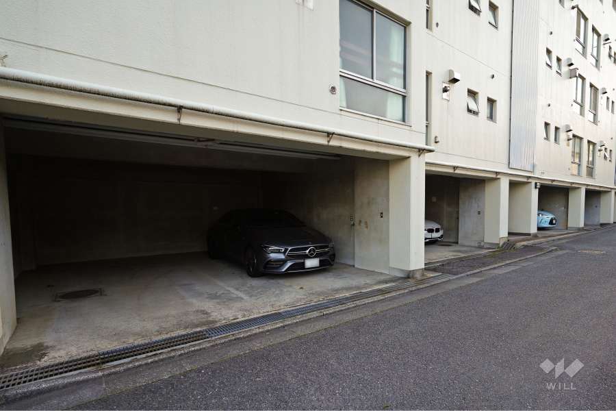 敷地内駐車場（屋内平面式）