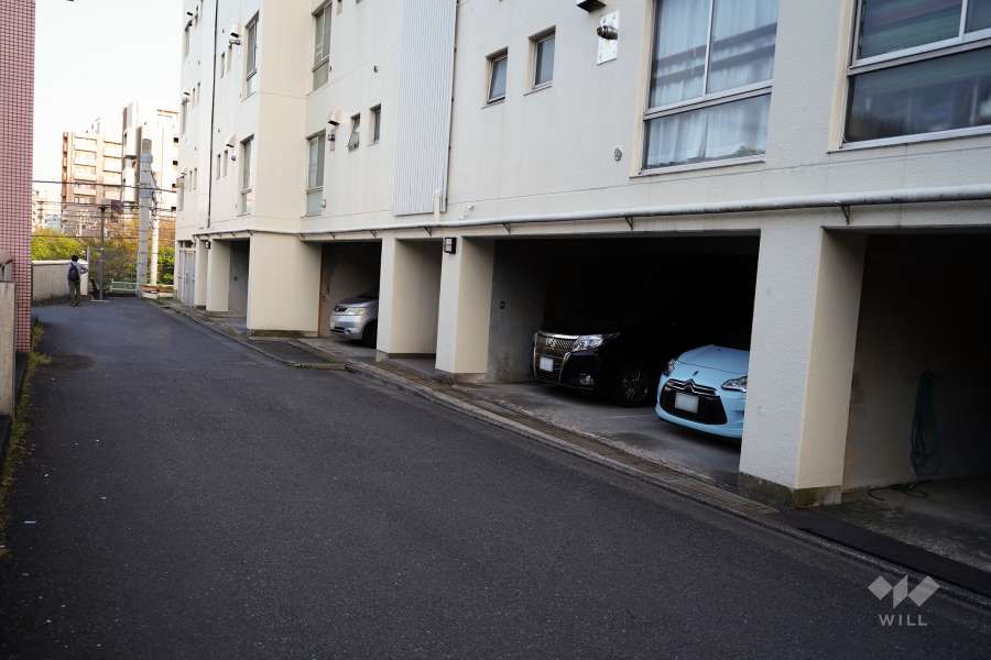 敷地内駐車場（屋内平面式）