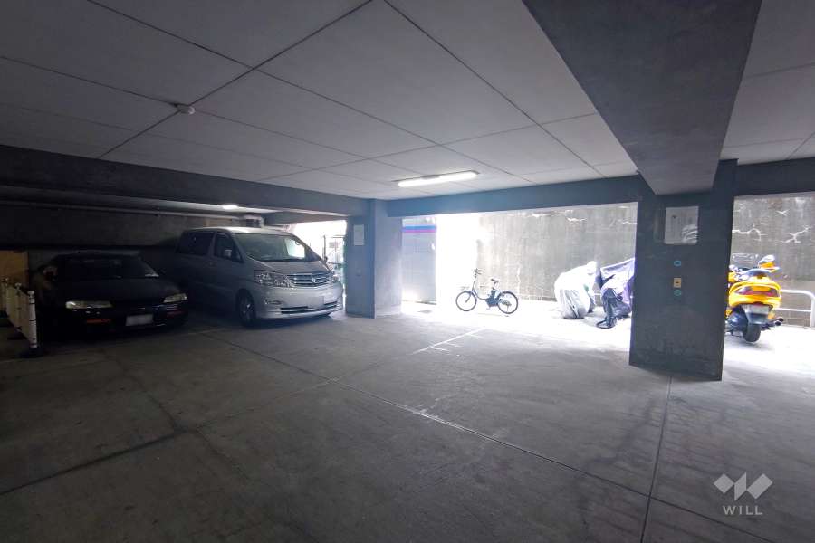 敷地内駐車場（屋内平面式）