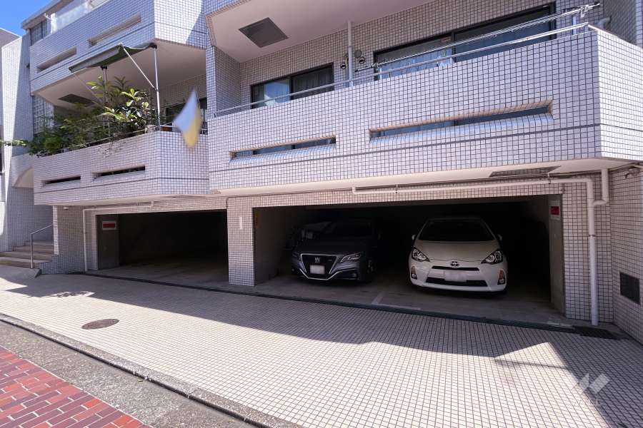 敷地内駐車場（屋内平面式）