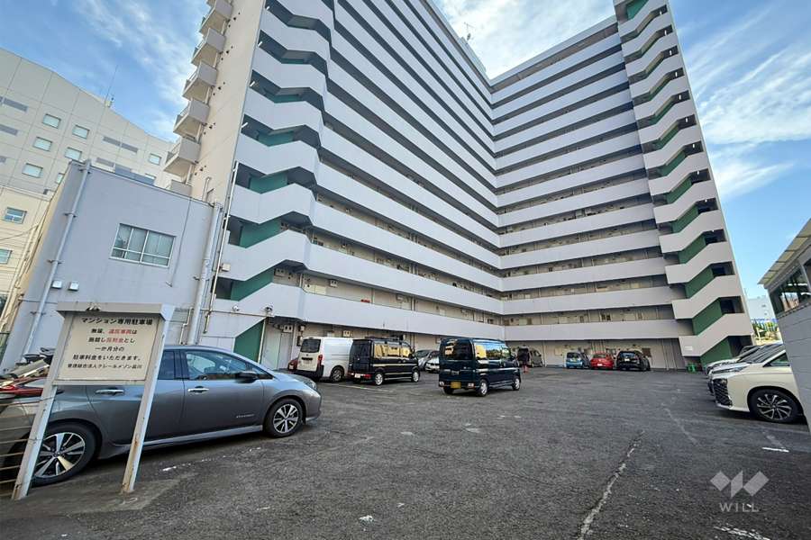 敷地内駐車場（屋外平面式）