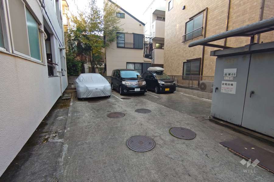 敷地内駐車場（屋外平面式）