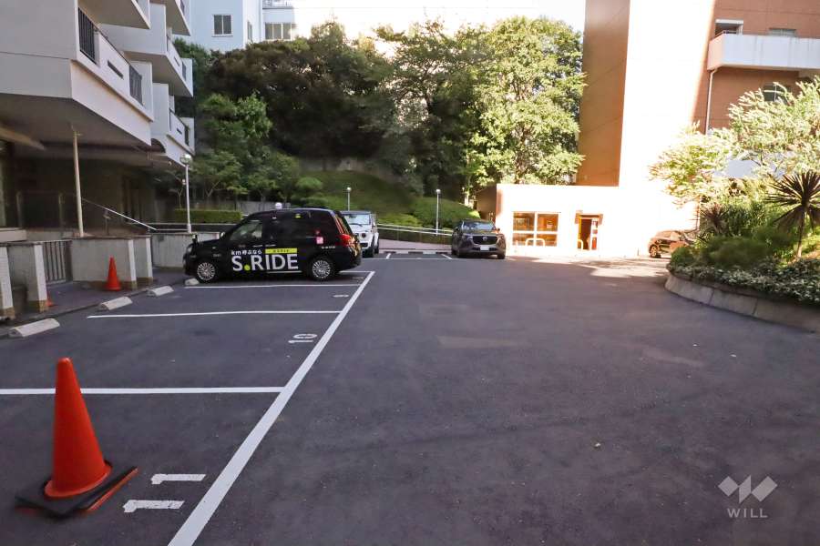 敷地内駐車場（屋外平面式）