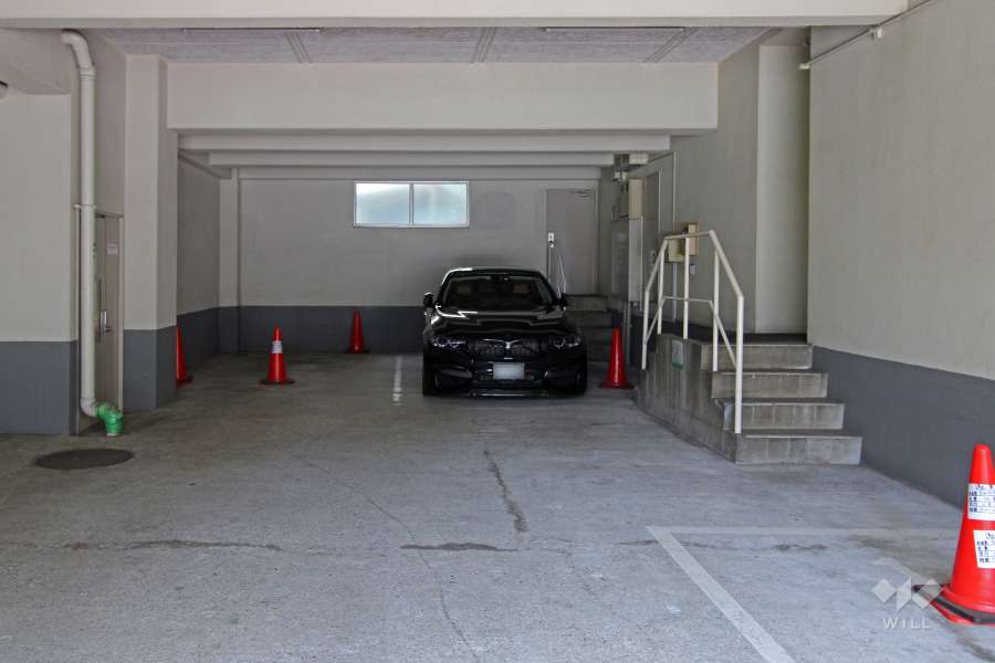敷地内駐車場（屋内平面式）