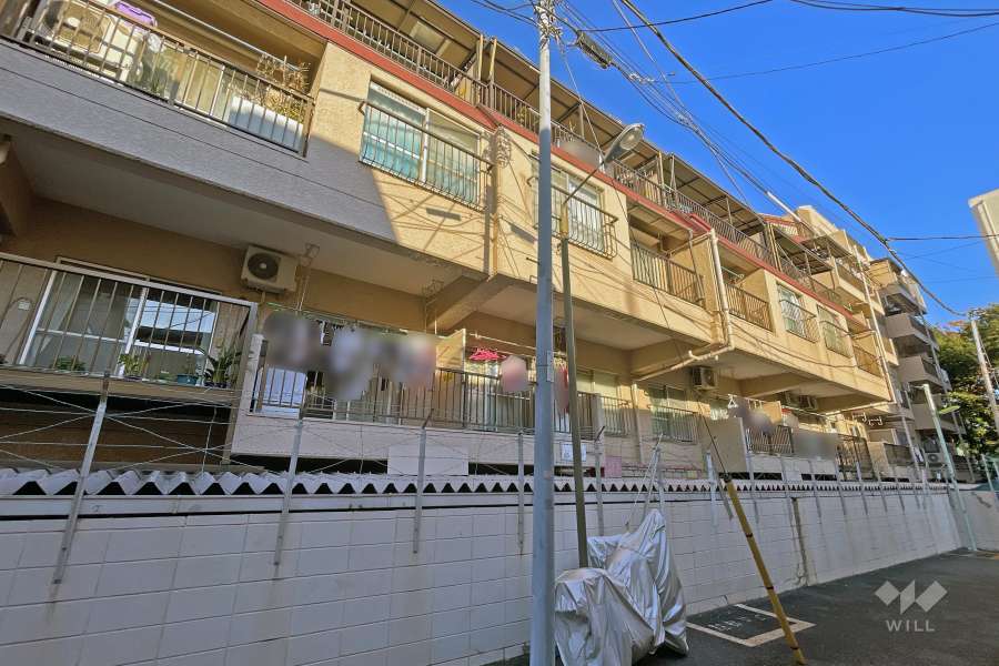 第３東個マンションの外観（南東側から）