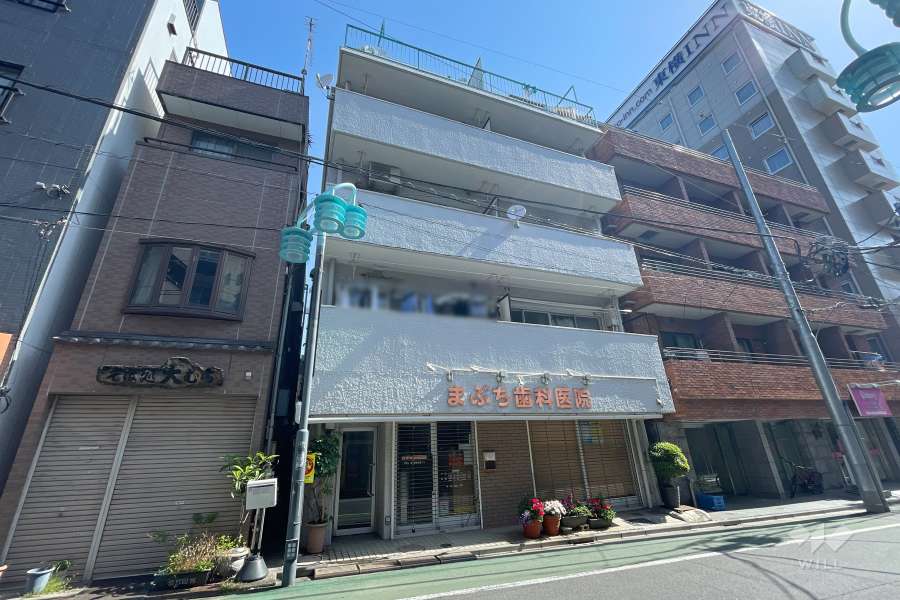 ロイヤルパレス旗の台の外観（南西側から）　　