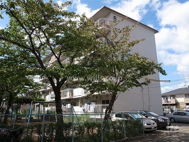 南荻野ハイツB棟の外観（南東側から）