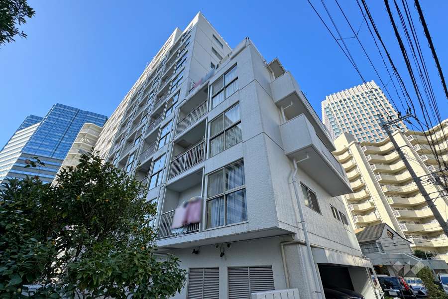 マンション御殿山の外観（東側から）