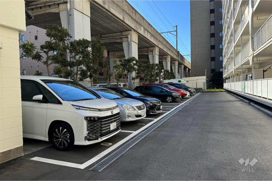敷地内駐車場（屋外平面式）