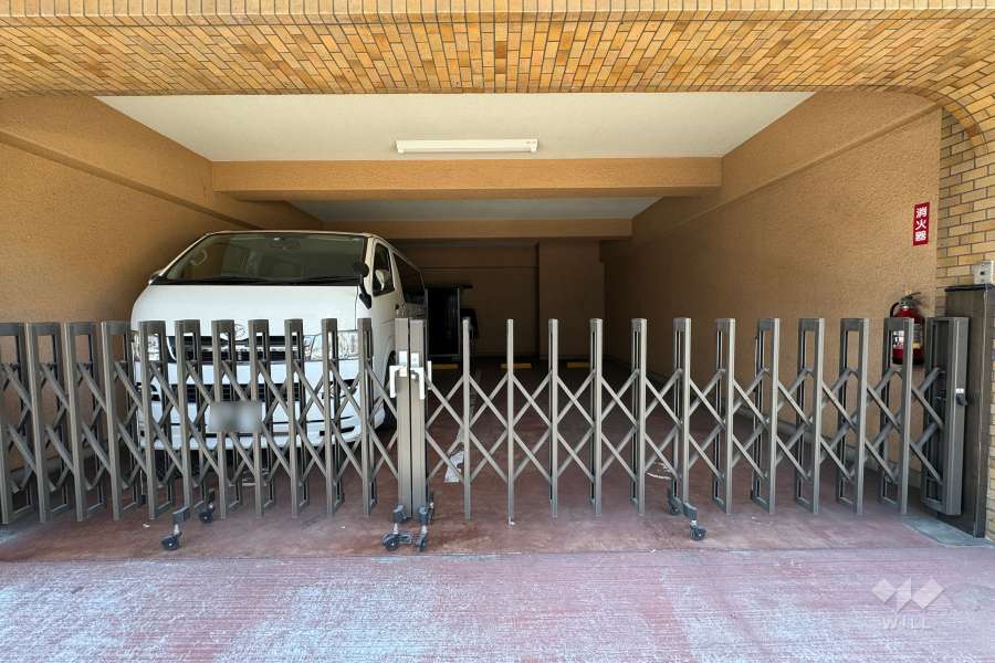 敷地内駐車場（屋内平面式）