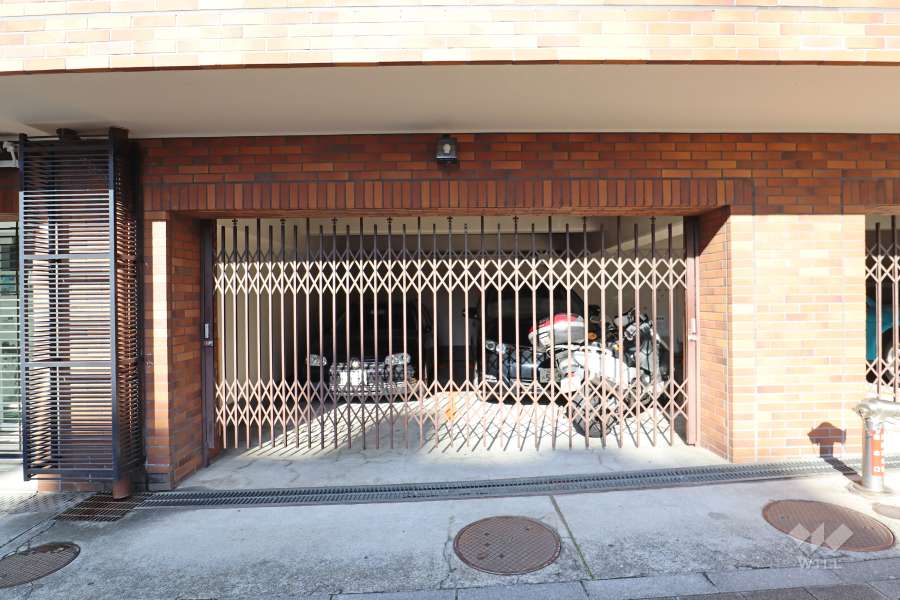 敷地内駐車場（屋内平面式）