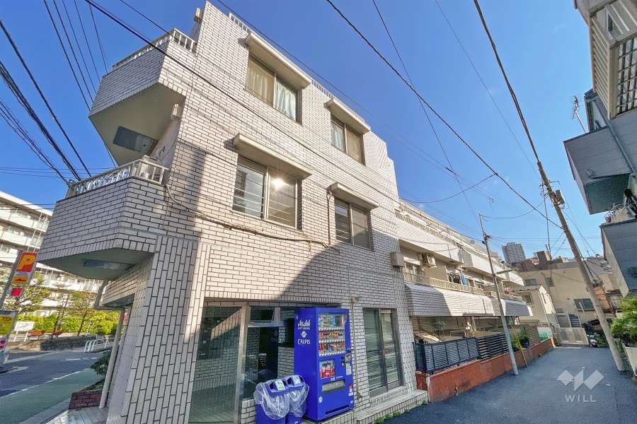 ジュネス目黒不動前マンションの外観（南西側から）