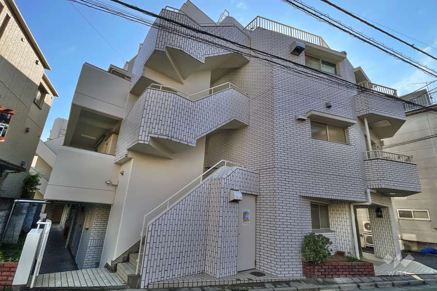 ジュネス目黒不動前マンションの外観（南西側から）